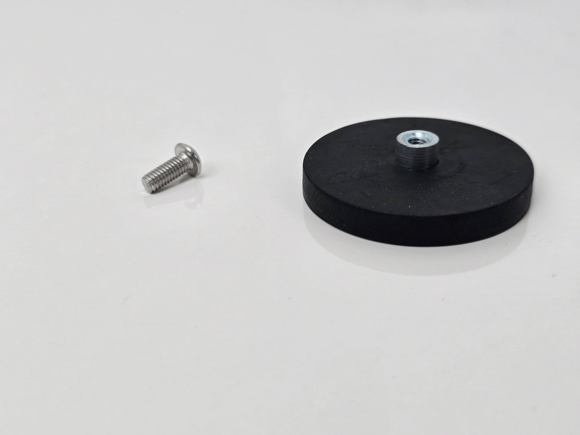 Magnetischer Halter für Xovis Peoplecounter der PC2 Serie - EastekOnlineshop