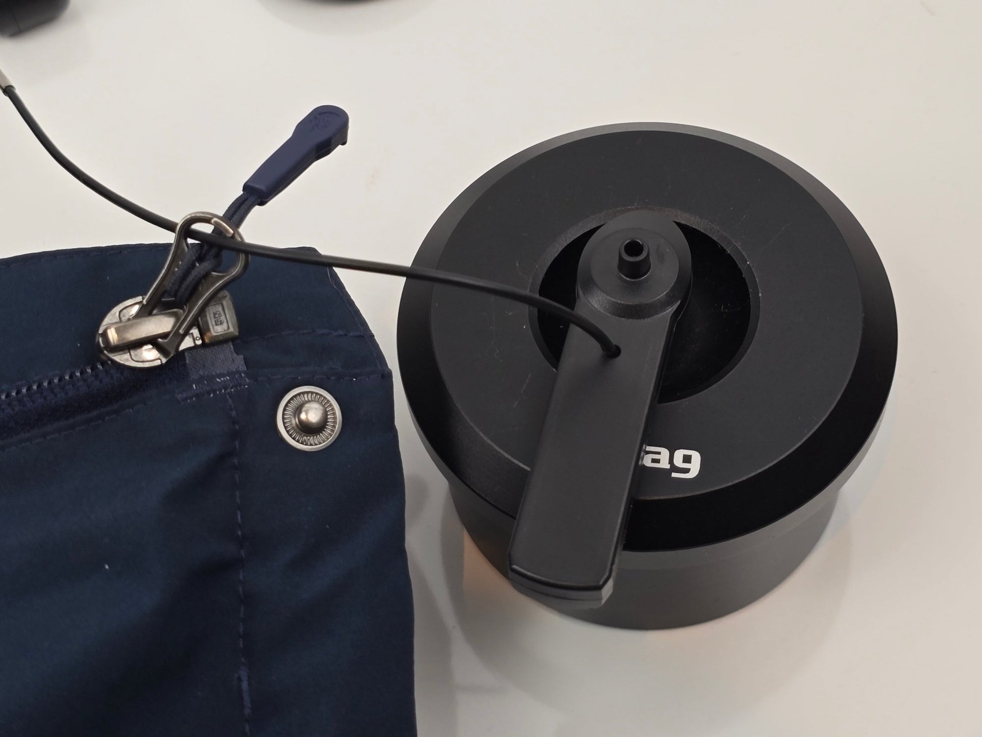 Magnetlöser Mitag Black - Multipolarer Öffner - EastekOnlineshop