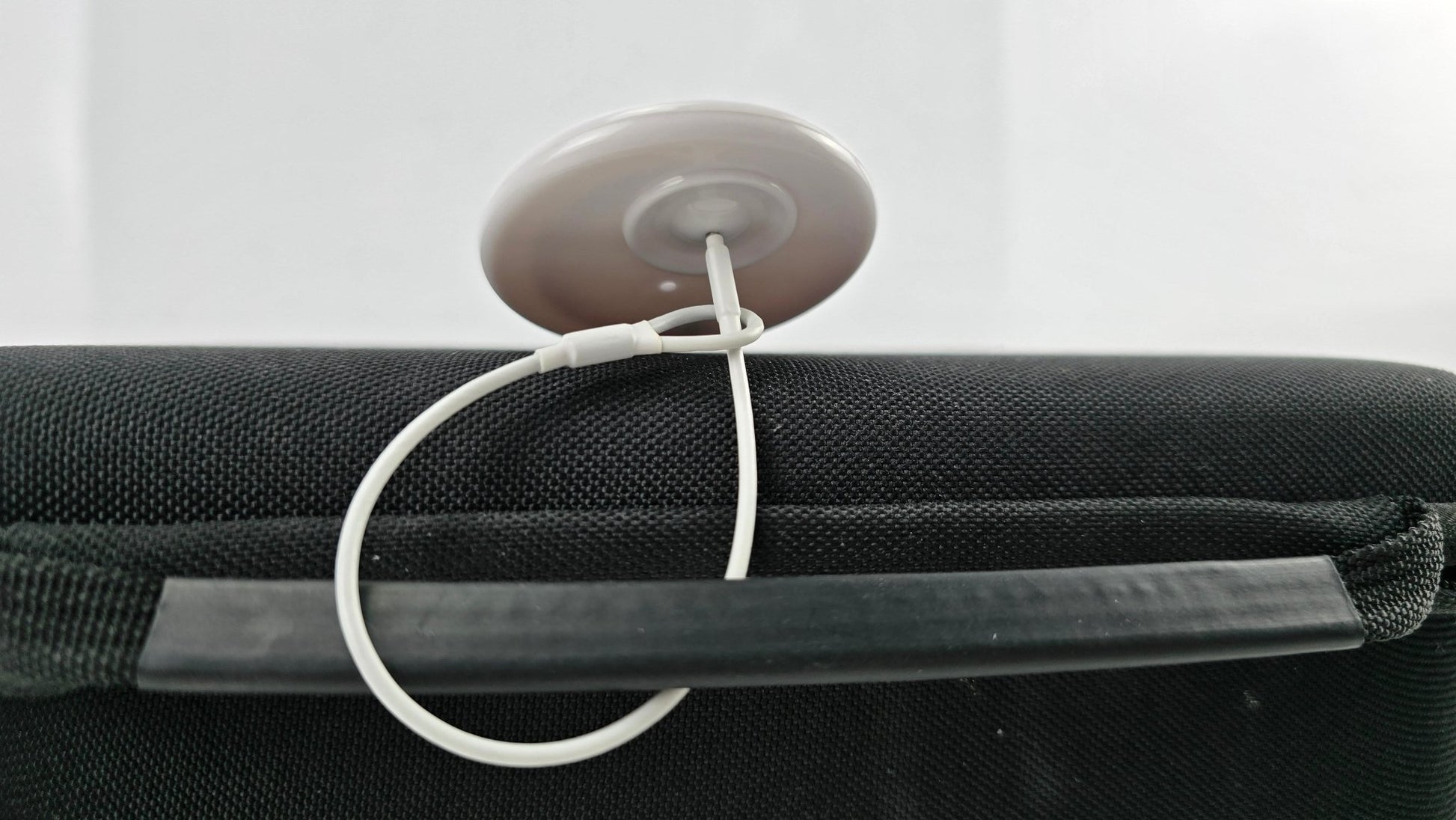 Stahlschlaufe für Warensicherung Loop / Nadel in weiß - EastekOnlineshop