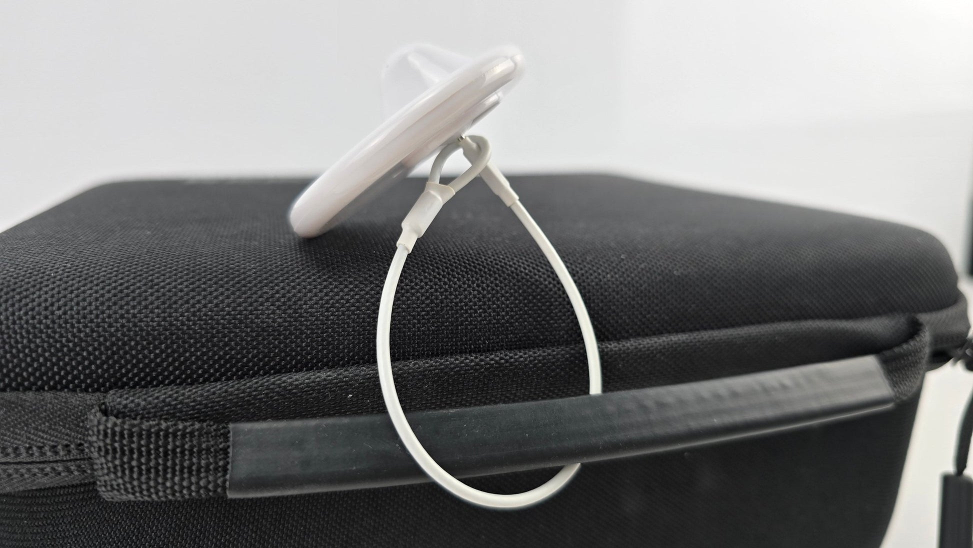 Stahlschlaufe für Warensicherung Loop / Nadel in weiß - EastekOnlineshop